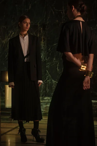Look 7